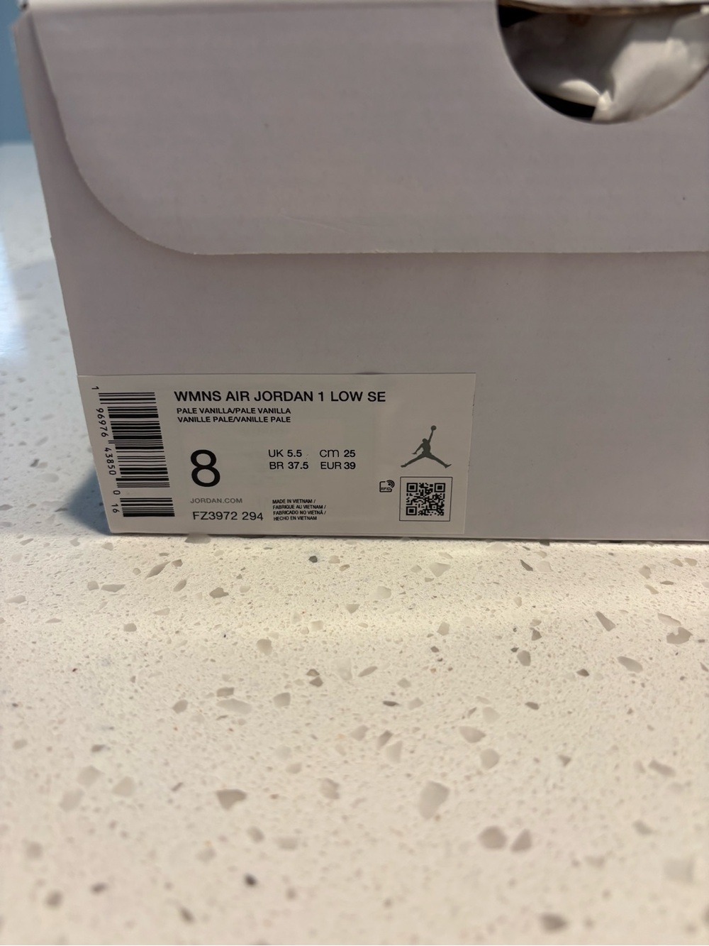 Nike Air Jordan 1 Low SE Pale Vanilla Gum Women’s Size 8 FZ3972-294 w/ Box - Picture 9 of 9